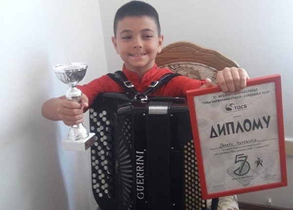 Uspeh mladog milanovačkog harmonikaša