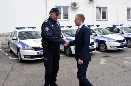Nebojša Stefanović obišao Policijsku upravu u Čačku