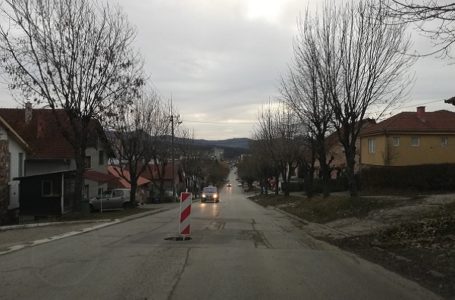 Čitalac reporter: Propala šahta na sred ulice, 4 meseca čeka na rešavanje problema