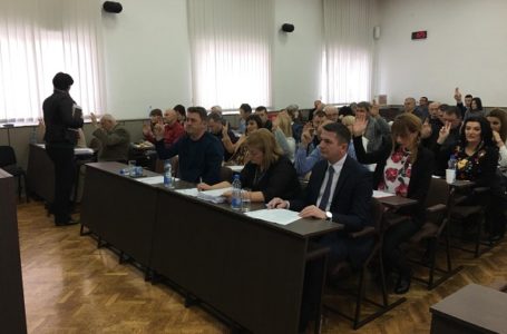 Dvorac u Takovu, pristupna saobraćajnica, usvojeni programi javnih preduzeća i ustanova za 2020.