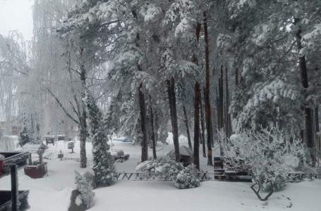 Sneg staje, debeli minus nastavlja – temperatura danima neće preći u plus