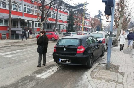 Čitaoci reporteri: Kralj bahatog parkiranja