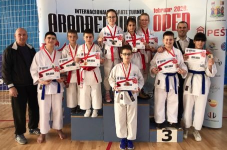 Karatisti „Milanovca“ osvojili 9 medalja na turniru „Aranđelovac open“