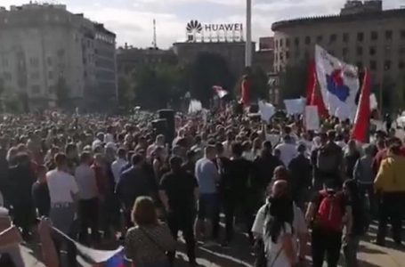 Protest ispred Skupštine Srbije, Nogo najavio „izbore za narodne poslanike“