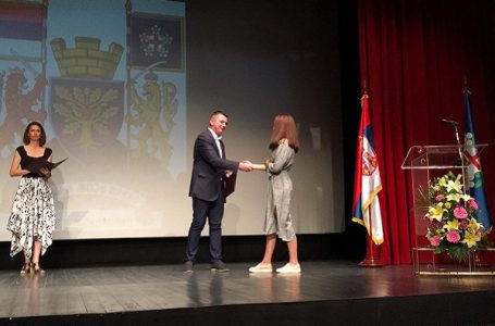 Nagrađeni najbolji učenici opštine Gornji Milanovac