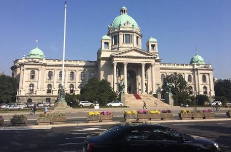 Novosti: Strankama za svaki osvojeni mandat u Skupštini Srbije po 2,2 miliona dinara