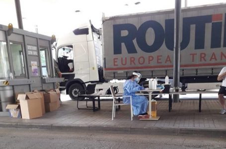 Oprez zbog slabe kiše, teretnjaci satima čekaju na graničnim prelazima
