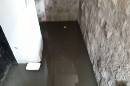 Podrumi u kući Vukašinovića, u Lominoj, ponovo poplavljeni fekalnom kanalizacijom