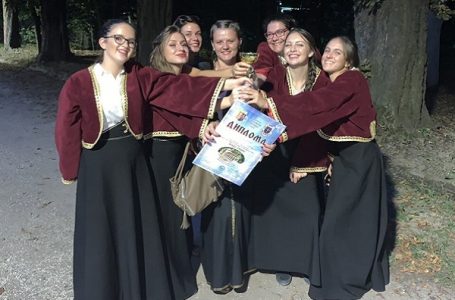 Tri priznanja na jednom Festivalu za „Crnućanku“