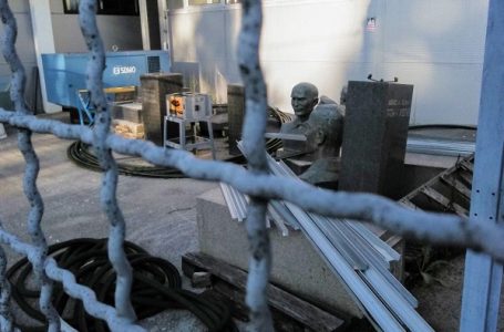 Pisma čitalaca: Heroji u kavezu