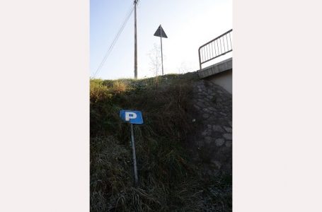 Čitalac reporter: Znak ispod mosta