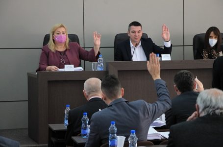 Opštinsko veće; Kovačević: Planovi javnih preduzeća i ustanova za 2021. ocenjeni kao razvojni