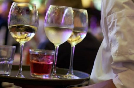 VIŠE NEMA KO DA NOSI AJNCER: Ugostitelji i hotelijeri upozoravaju da sve teže pronalaze kvalitetne radnike