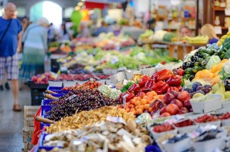 Nutricionistkinja objavila listu voća i povrća sa najviše pesticida