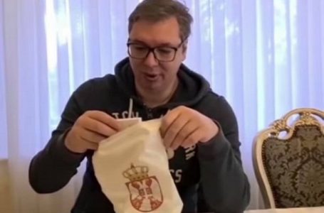 Vučić predstavio paket pomoći za penzionere sa vitaminima i mineralima