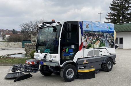 Sutra mašinsko čišćenje i pranje Hajduk Veljkove ulice – Apel da automobili ne budu parkirani