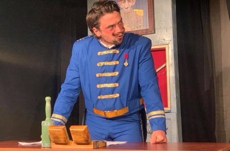 Sutra predstava POLICAJCI na maloj sceni