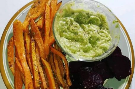 Vege recept: Pomfrit od batat krompira sa umakom od avokada