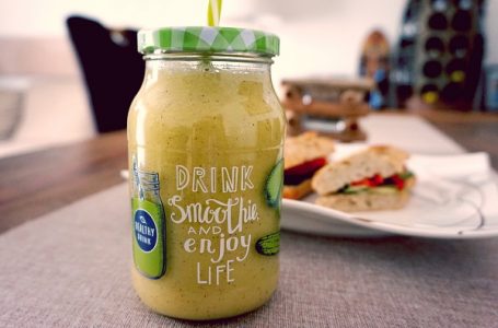 Smoothie sa jabukama i čia semenkama