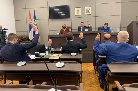 Većnici usvojili Odluku o organizaciji Promocije najmlađih podoficira Vojske Srbije u Takovu