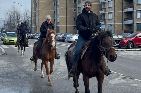 Za Božić u G. Milanovcu: Defile konja, traktora, kamiona, automobila…