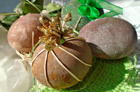 Uskršnja jaja u belom vinu