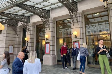 Gimnazijalci na izletu kulture u Narodnom pozorištu