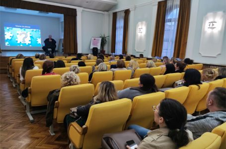 RIC u Gimnaziji o uticaju ekrana na najmlađe – nedelja od 13h