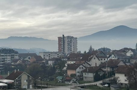 Prema podacima sajta IQAir i ovog jutra vazduh u Gornjem Milanovcu zagađen