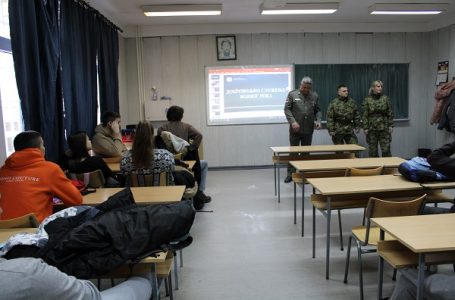 Održana promocija dobrovoljnog služenja vojnog roka u ETŠ „Knjaz Miloš“
