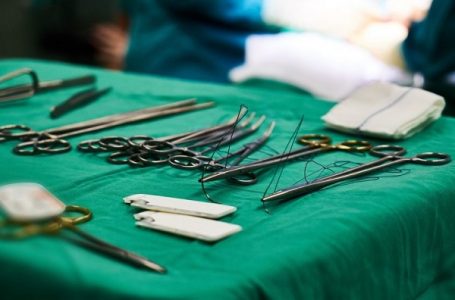 Poziv pacijentima koji čekaju ugradnju proteze kuka i kolena da kažu da li žele operaciju u drugoj bolnici