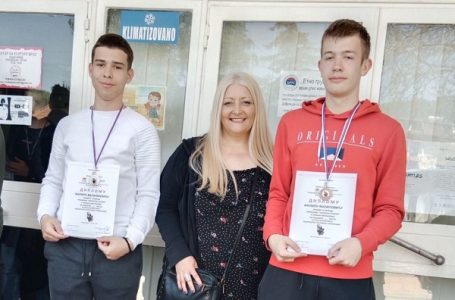 Srebrna i bronzana medalja za gimnazijalce na Nacionalnoj geografskoj olimpijadi