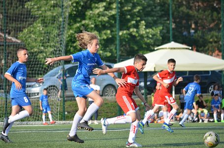 Preko hiljadu dece na Metalac Kupu 2023 – dva dana fudbalskog praznika za rođendan kluba