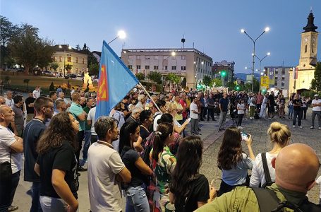 Večerašnji protest „Milanovac protiv nasilja“ – 12. put (FOTO+)