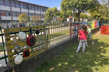 Dvorište PU Sunce uređeno i oplemenjeno novim sadržajima (+FOTO)