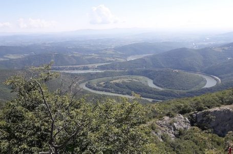 „Zavrni rukave“ na naprednjački način