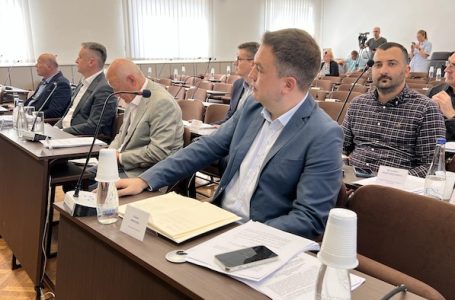 Opštinsko veće: Prvi rebalans budžeta; Izgradnja sportskih terena na otvorenom; Zamena kotlarnice u Četvrtoj osnovnoj