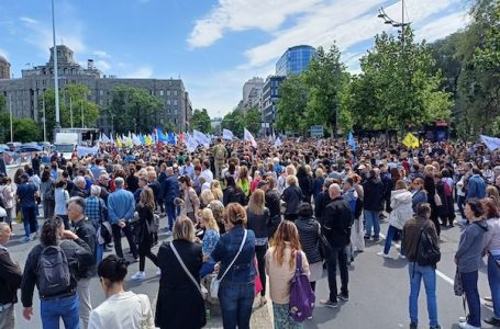 Najveći protestni skup zaposlenih u školstvu otkako je na vlasti koalicija SNS i SPS