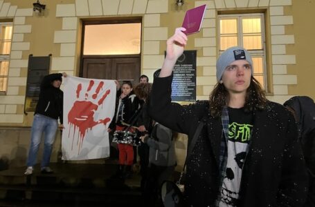 Milanovčanin, student Viktor Dimitrijević, koji je prisustvovao napadu u Novom Sadu: „Nepojmljivo mi je da tri maskirana muškarca biju jednu devojku“