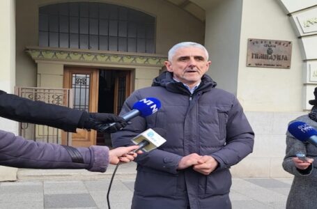 Nakon sastanka u Čačku prosvetari pozvali sve škole na potpunu obustavu rada u četvrtak i petak