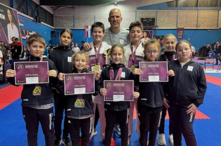 Karatisti “Milanovca” zablistali na prestižnom međunarodnom turniru osvojivši 9 medalja