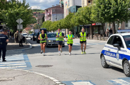 Trkači prošli kroz Milanovac na putu za protest u Požarevcu