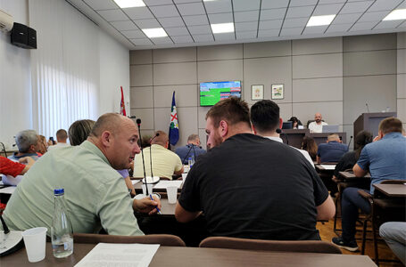 GMinfo ne podleže pretnjama – naš odgovor milanovačkom SNS-u