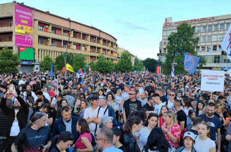Akademski Plenum na dan 28. jun: Dok nas uče da ćutimo, mi biramo da mislimo