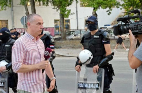 Ekipu TV Nove za Zapadnu Srbiju napala policija