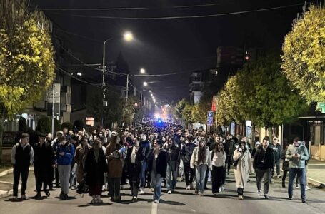 Milanovčani u protestnoj šetnji: „Dijana, tvoja borba je naša borba“