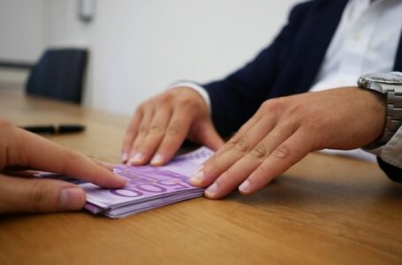 Građani tužili banke: Sada moraju da vrate novac i to sa kamatom