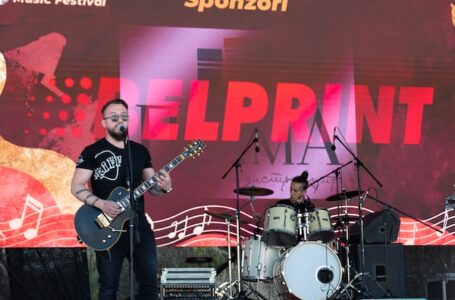 Peti dan SWMF: „Takovski grm“ i Riff bend otvorili završnicu festivala, popodne rezervisano za veliki defile i folklor