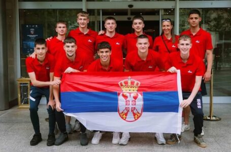 Gimnazija „Takovski ustanak“ među četiri najbolje ekipe Evrope