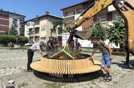 Nova centralna klupa krasi Trg rudara na Rudniku